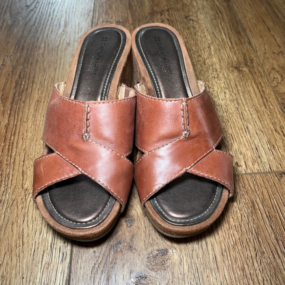 Naturalizer N5 Comfort Brown Leather Crisscross Wedge Sandals Womens 7.5 M -READ